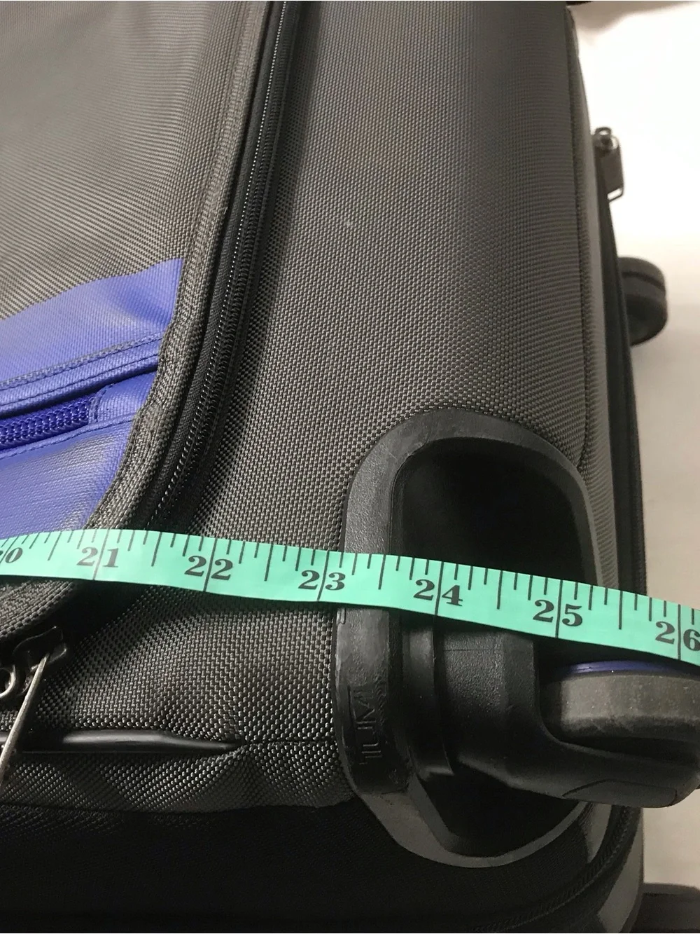 Tumi Merge 26